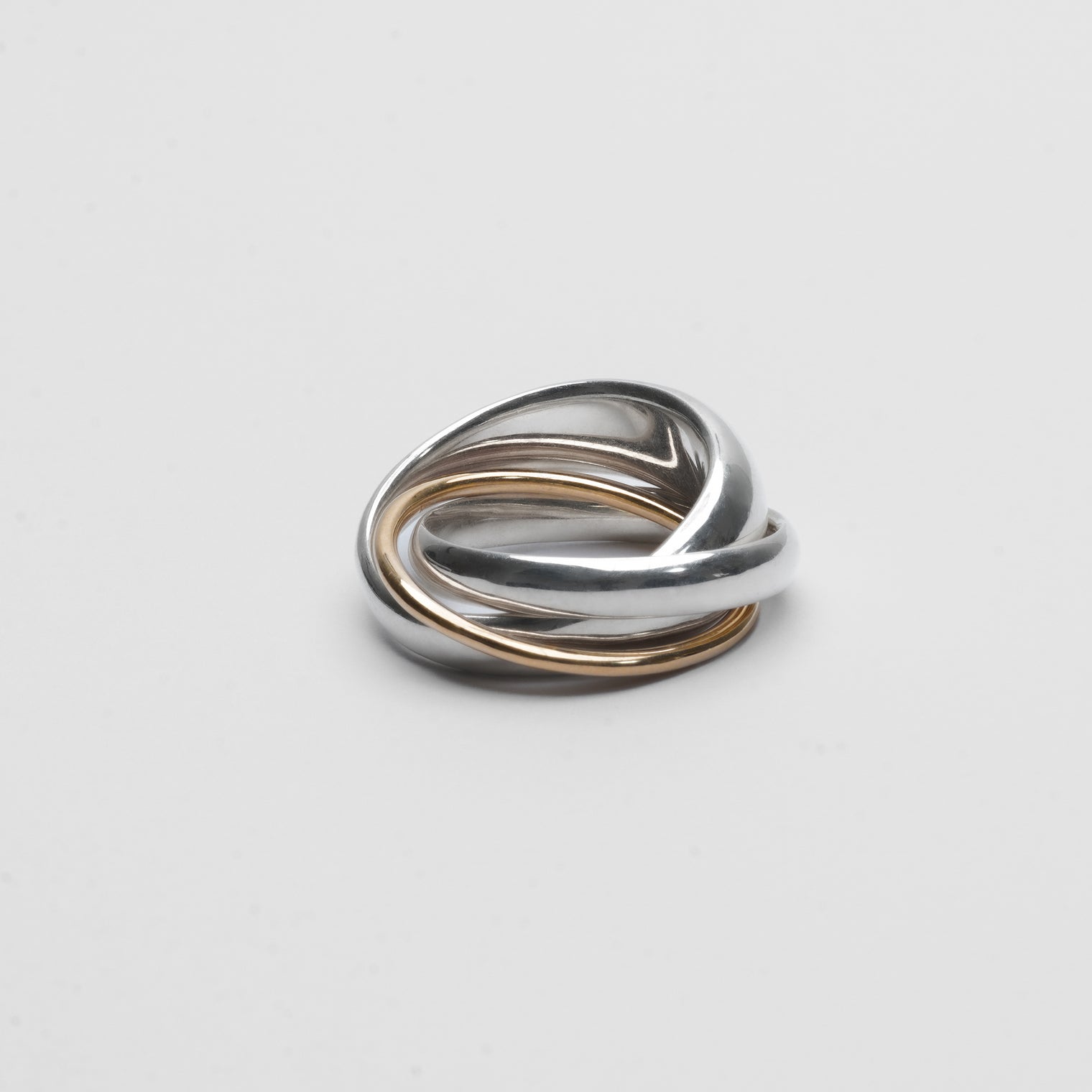Triple ring  plump / k10