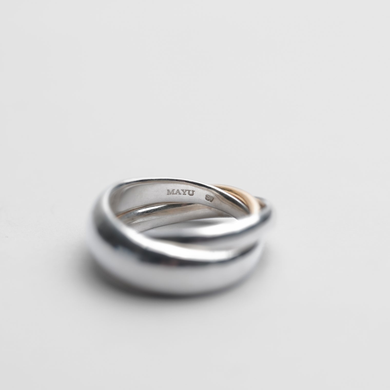 Triple ring  plump / k10