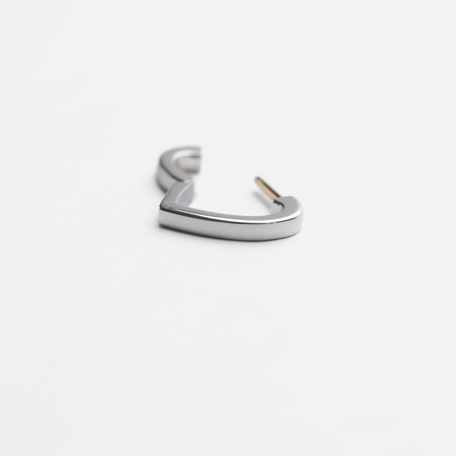 Hoop heart pierced earring (tiny / silver)