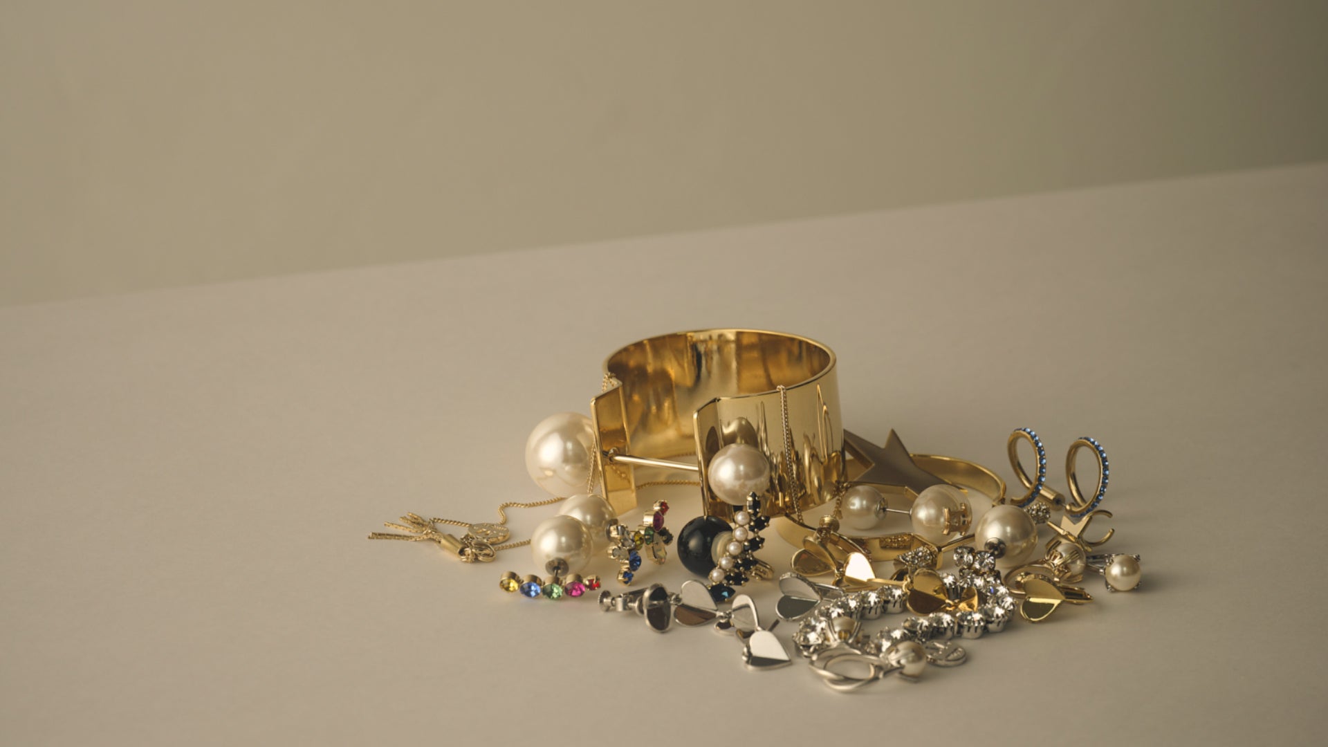 まゆゆ♪（ビーズ織り機（大）巾着　ネックレスのセット販売） まゆゆ♪様専用（ビーズ織り機（大）巾着 ネックレスのセット販売）