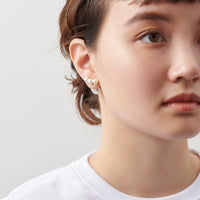 three pearls pierce (large)