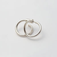 Silver line pierce(19㎜ line×19㎜ line/crystal glass/Silver)