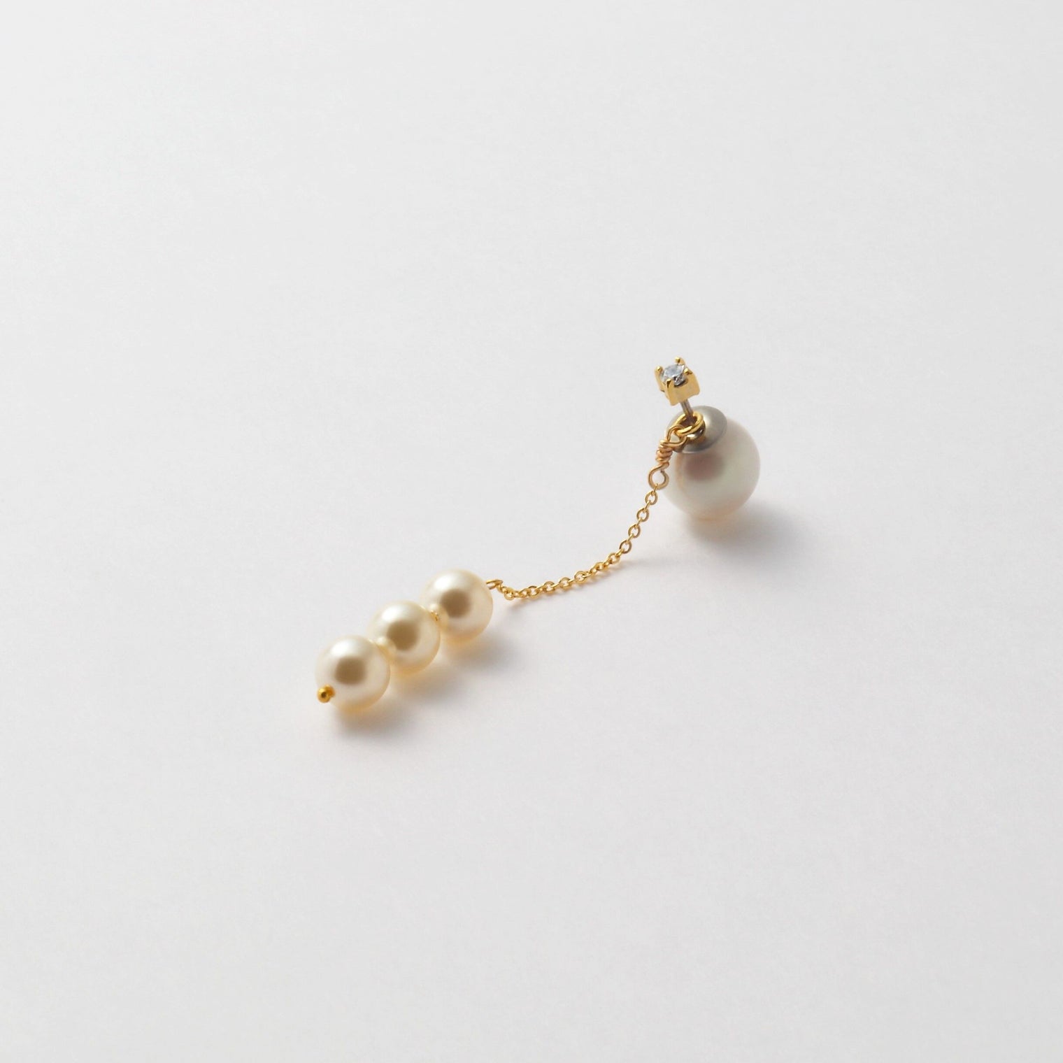 3 pearls chain pierce