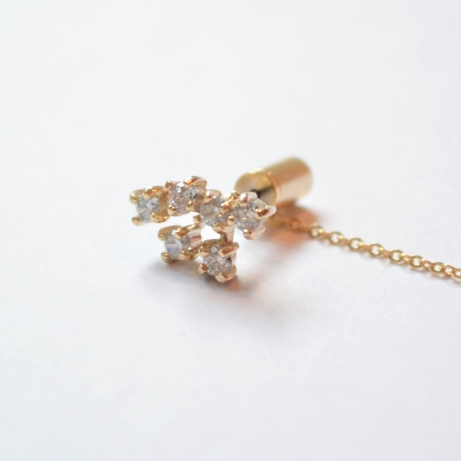 6 cubic zirconia top +2 cubic zirconia clasp pierce