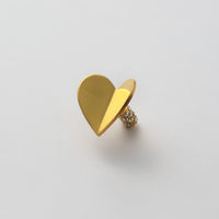 Middle heart pierce (gold)
