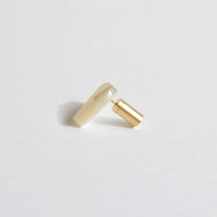 Heart pierced earring (Mother of pearl / K10 post)