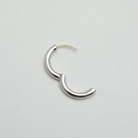 Hoop pierced earring (silver)