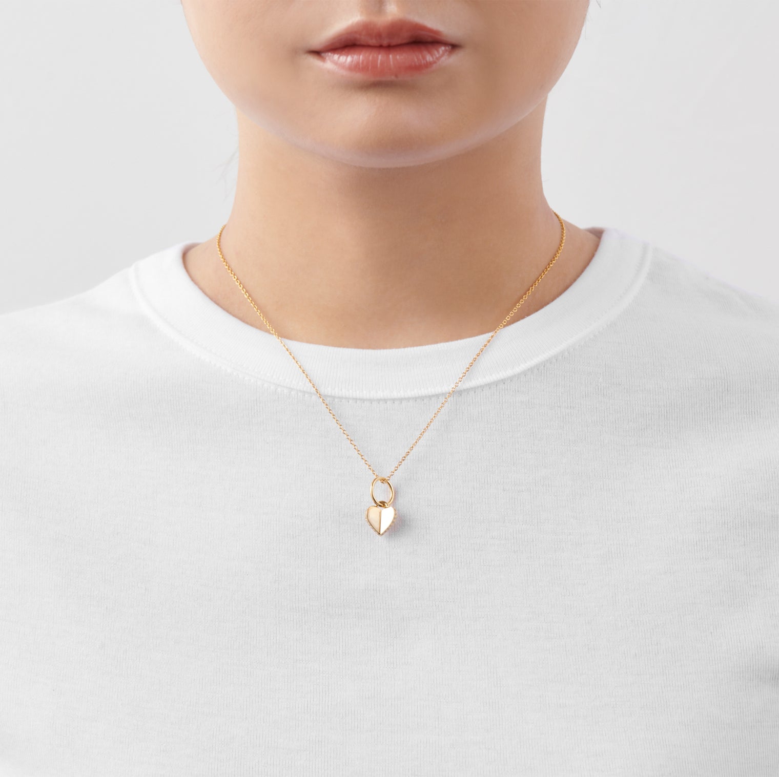 Small heart charm (gold / cubic zirconia)
