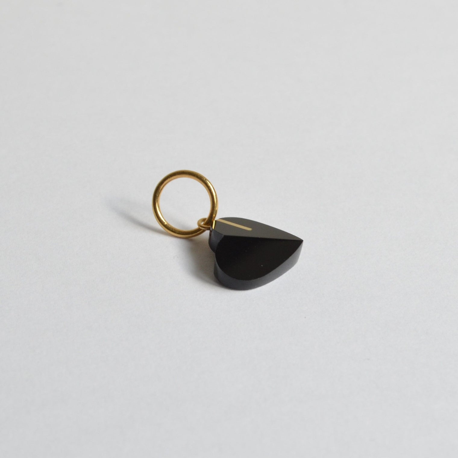 Heart charm (Onyx)
