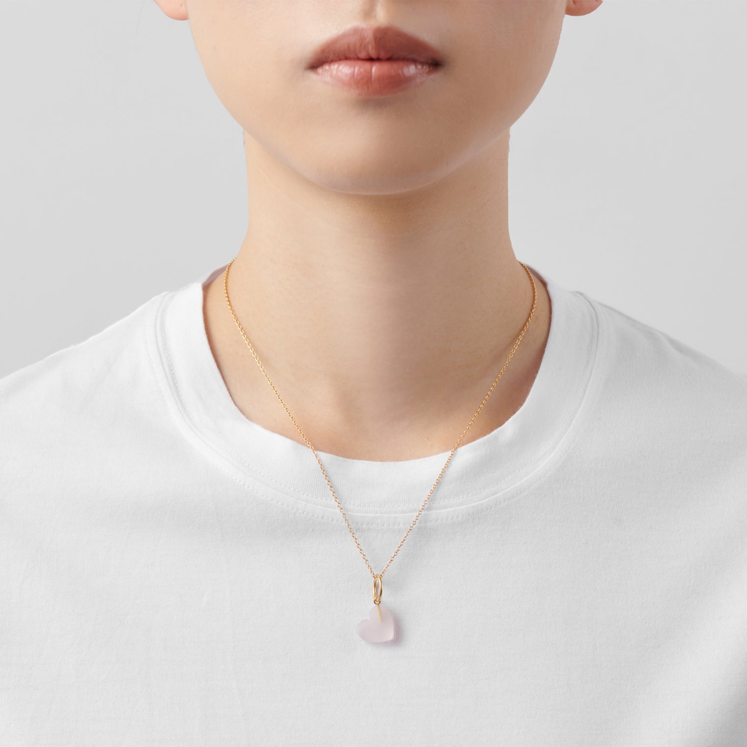 Heart charm (Rose quartz)