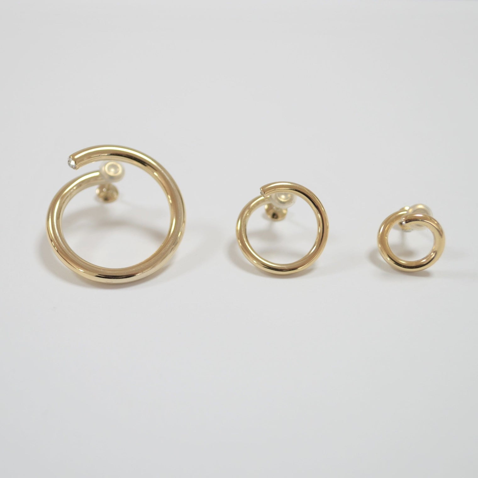 big circle earring (gold)