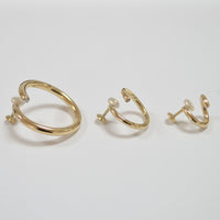 middle  circle earring (gold )