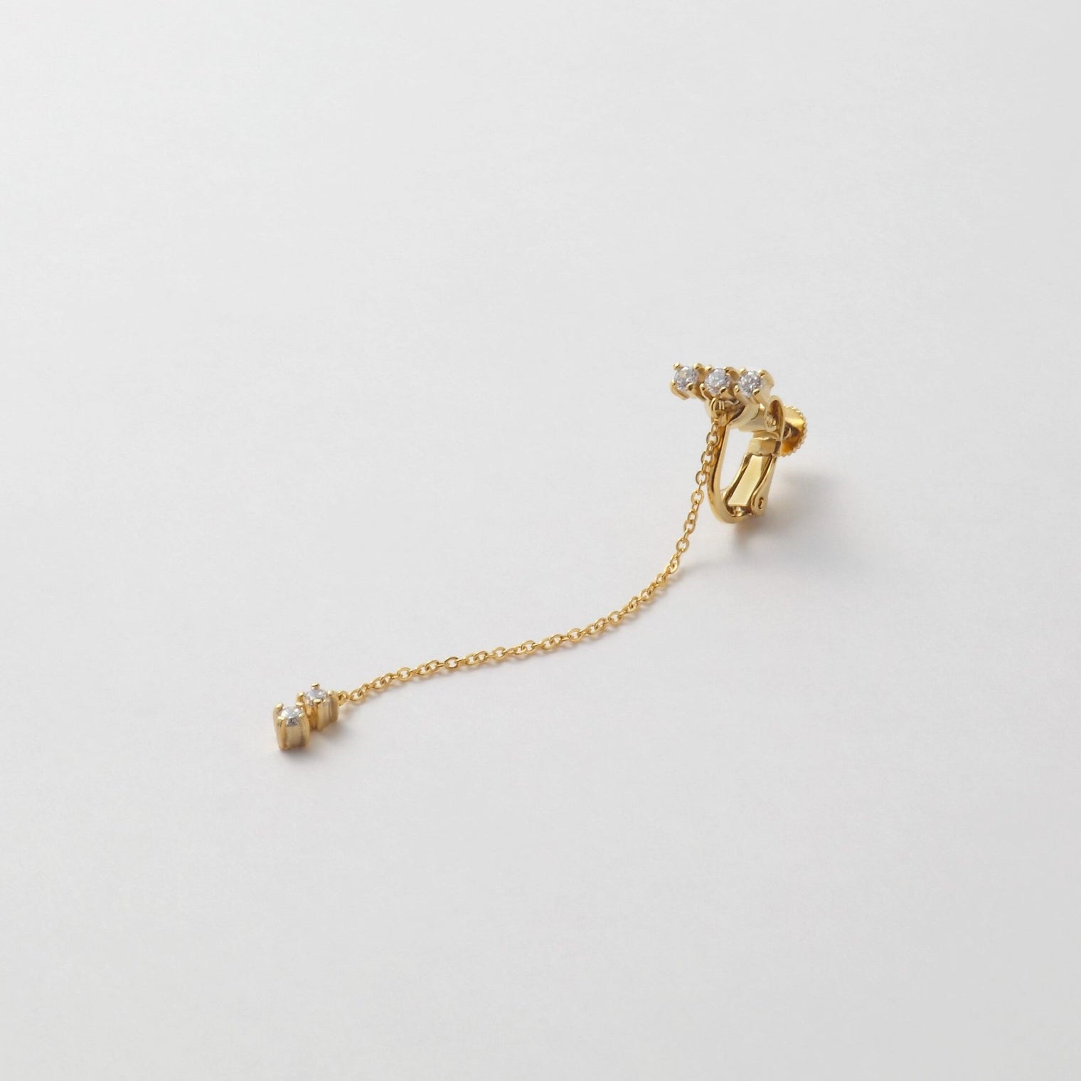 3 cubic zirconia top +2 cubic zirconia earring