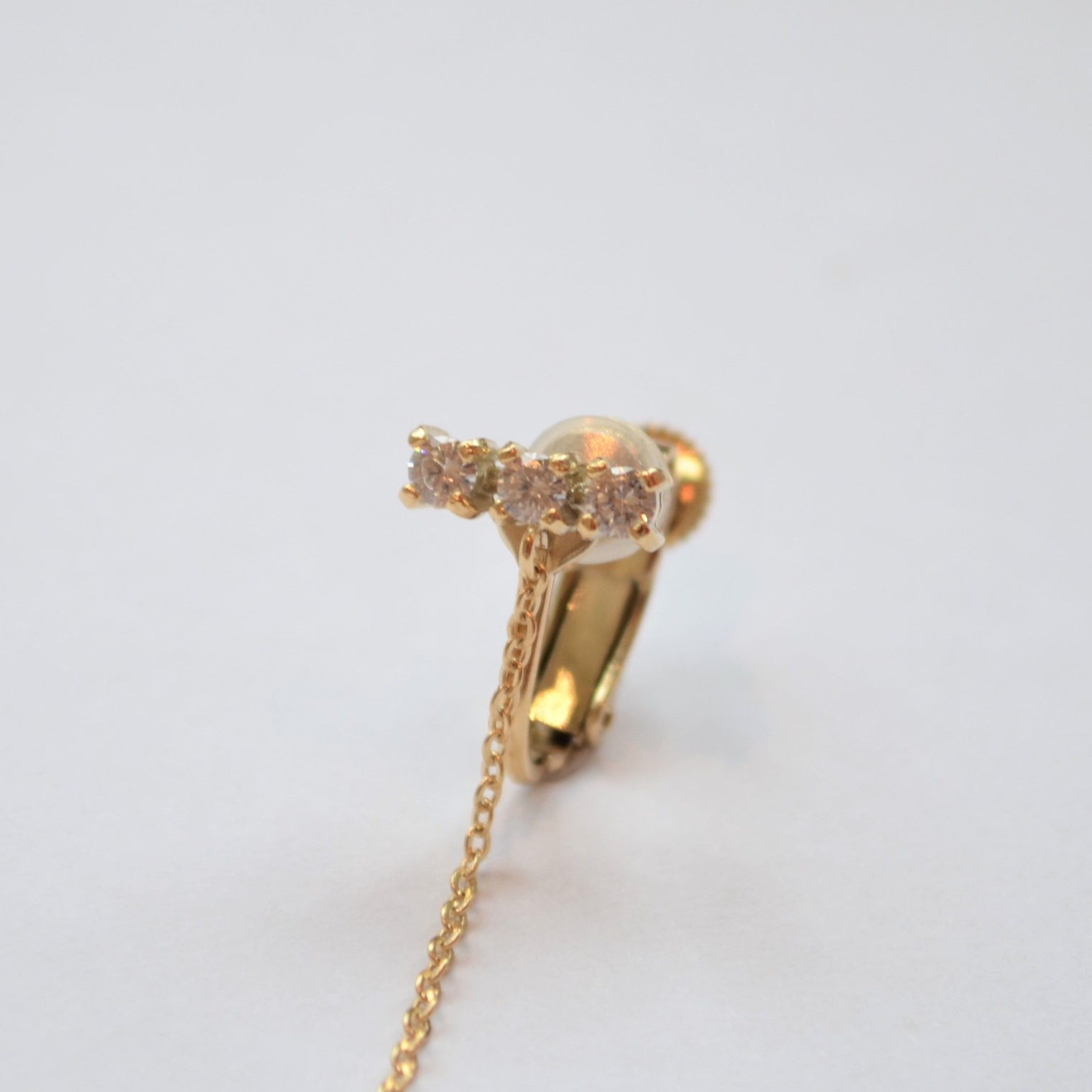 3 cubic zirconia top +2 cubic zirconia earring