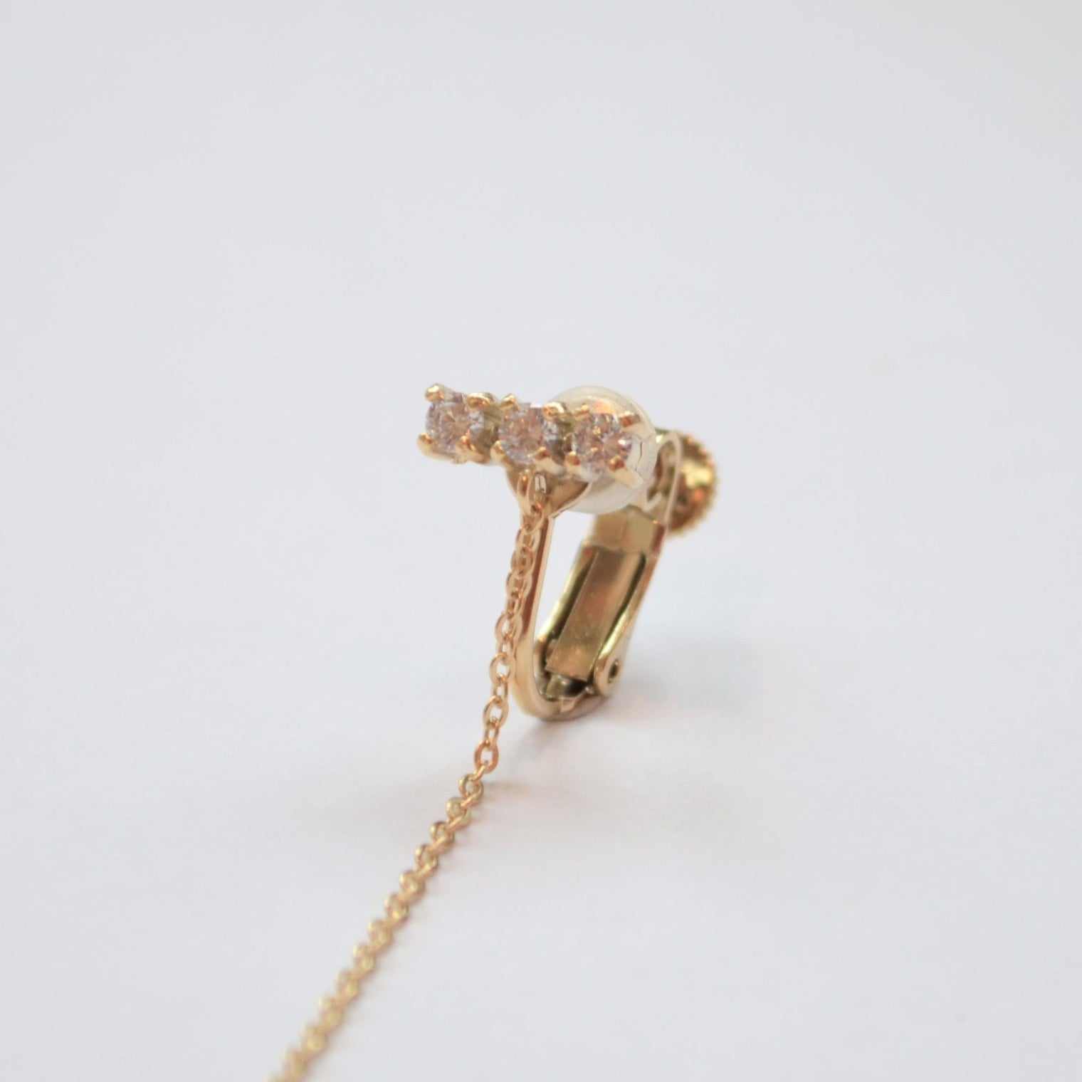 3 cubic zirconia top +5 cubic zirconia earring