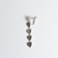 5 hearts earring