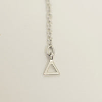 Basic chain long necklace (silver / thin / triangle)