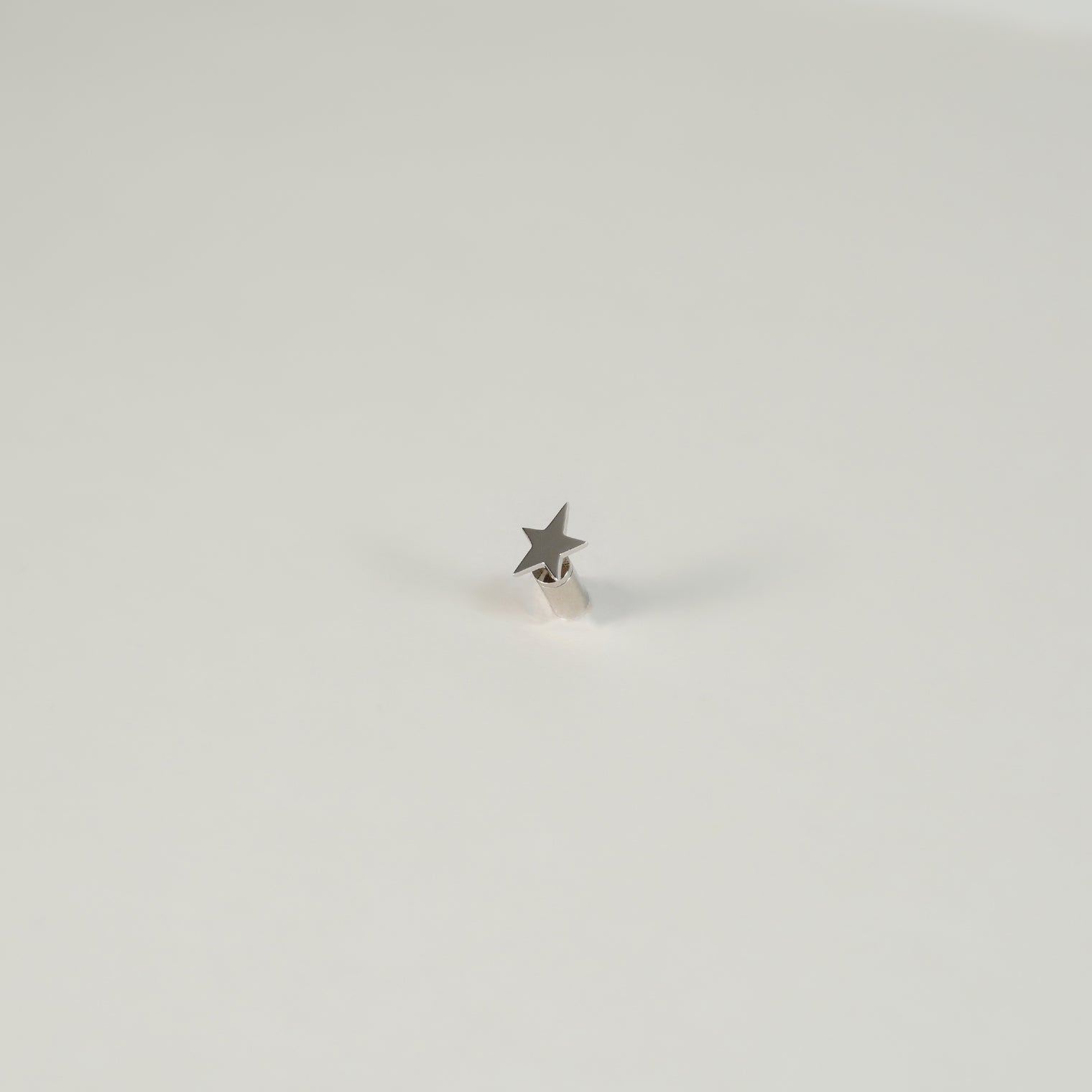 Tiny star pierce (Silver)