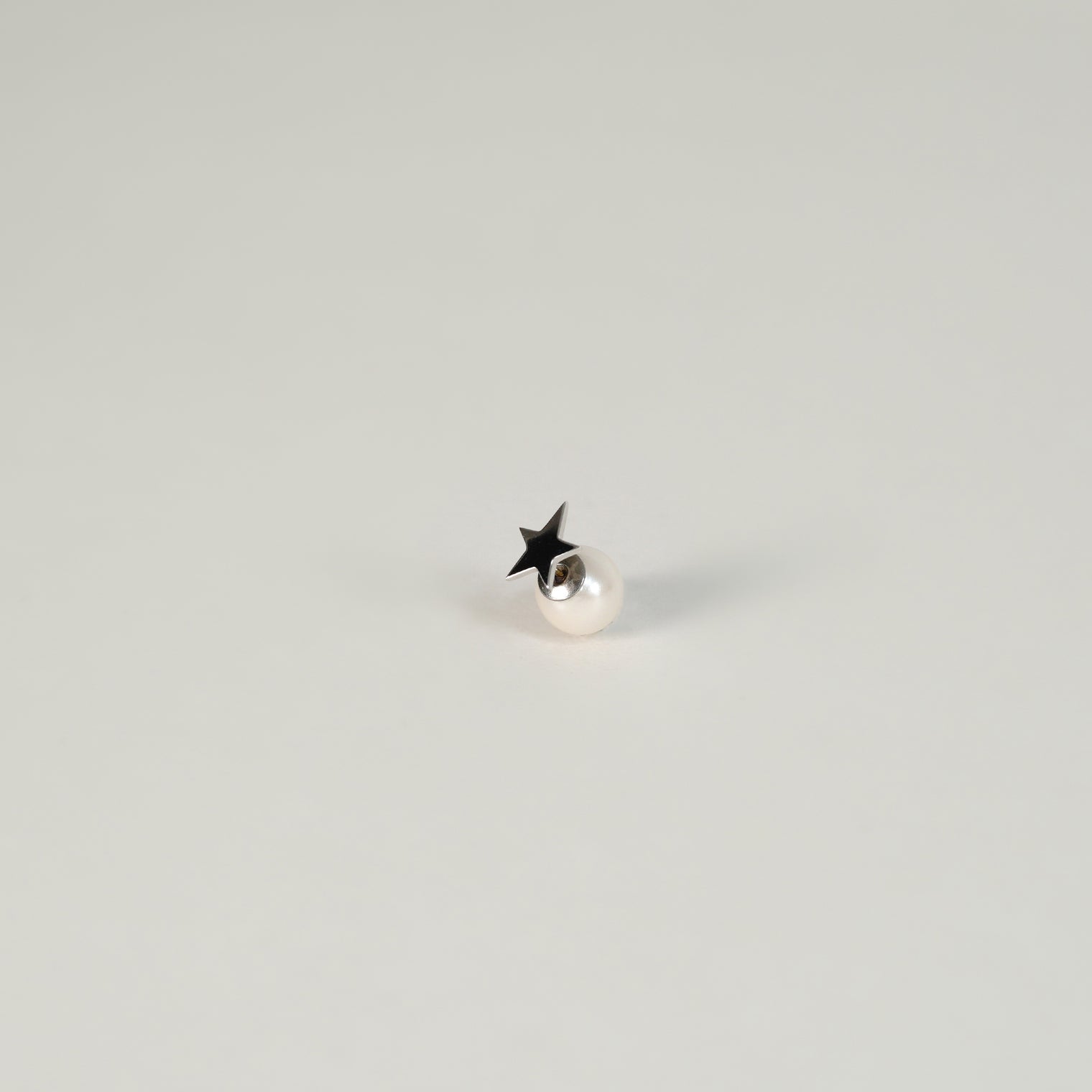 Tiny star pierce (Silver) pearl