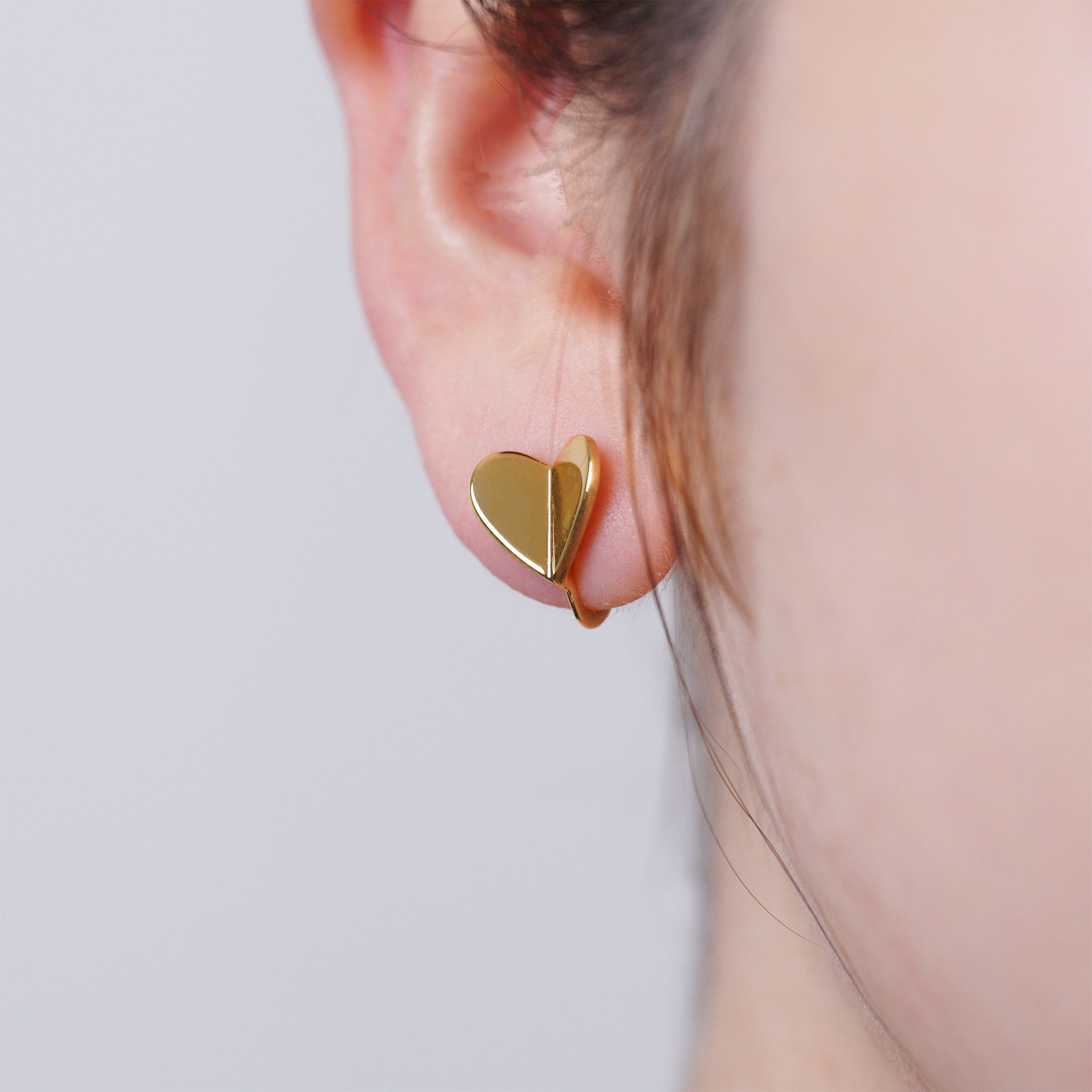 Tiny heart earring ( Gold )
