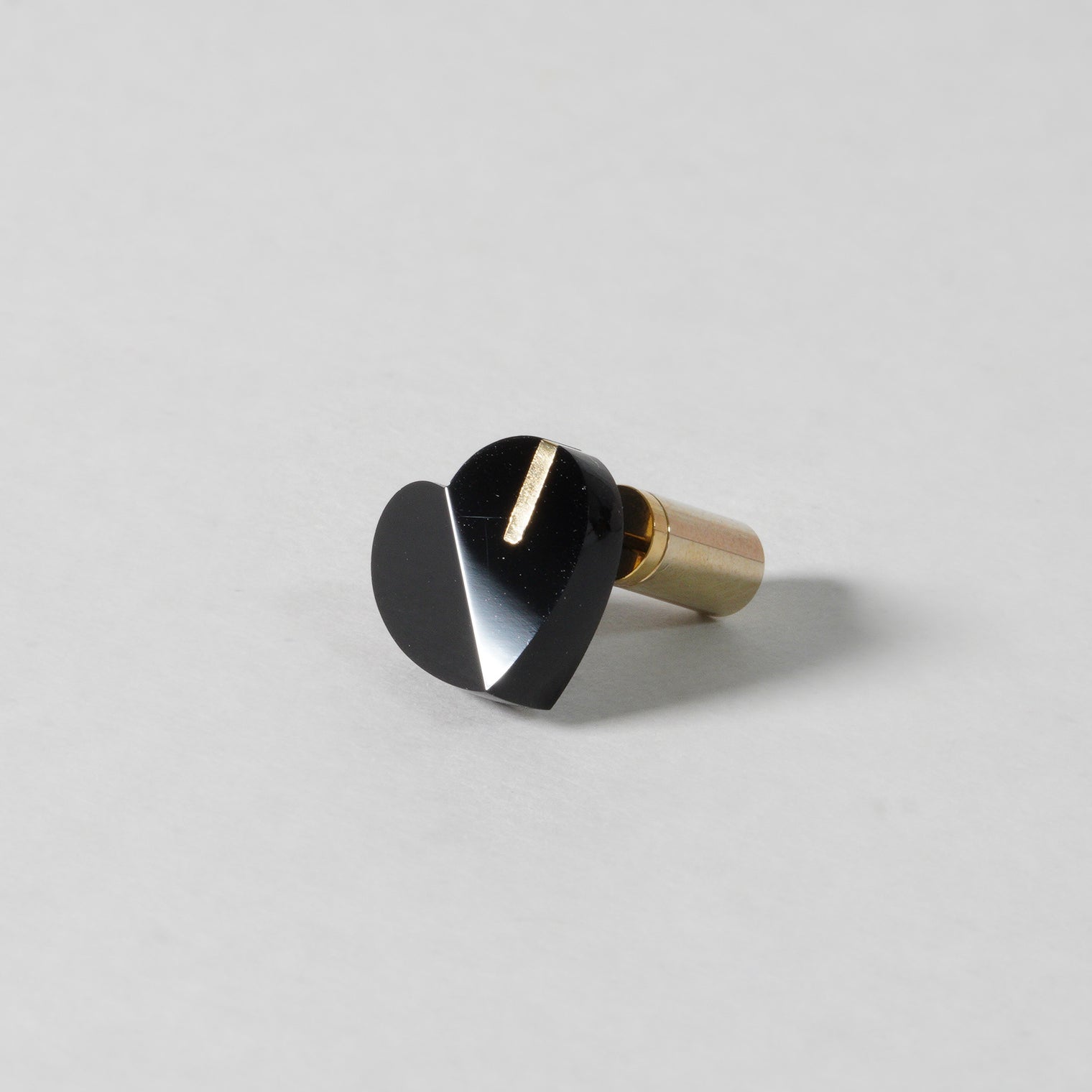 mini Heart pierced earring (Onyx/ K10 post)