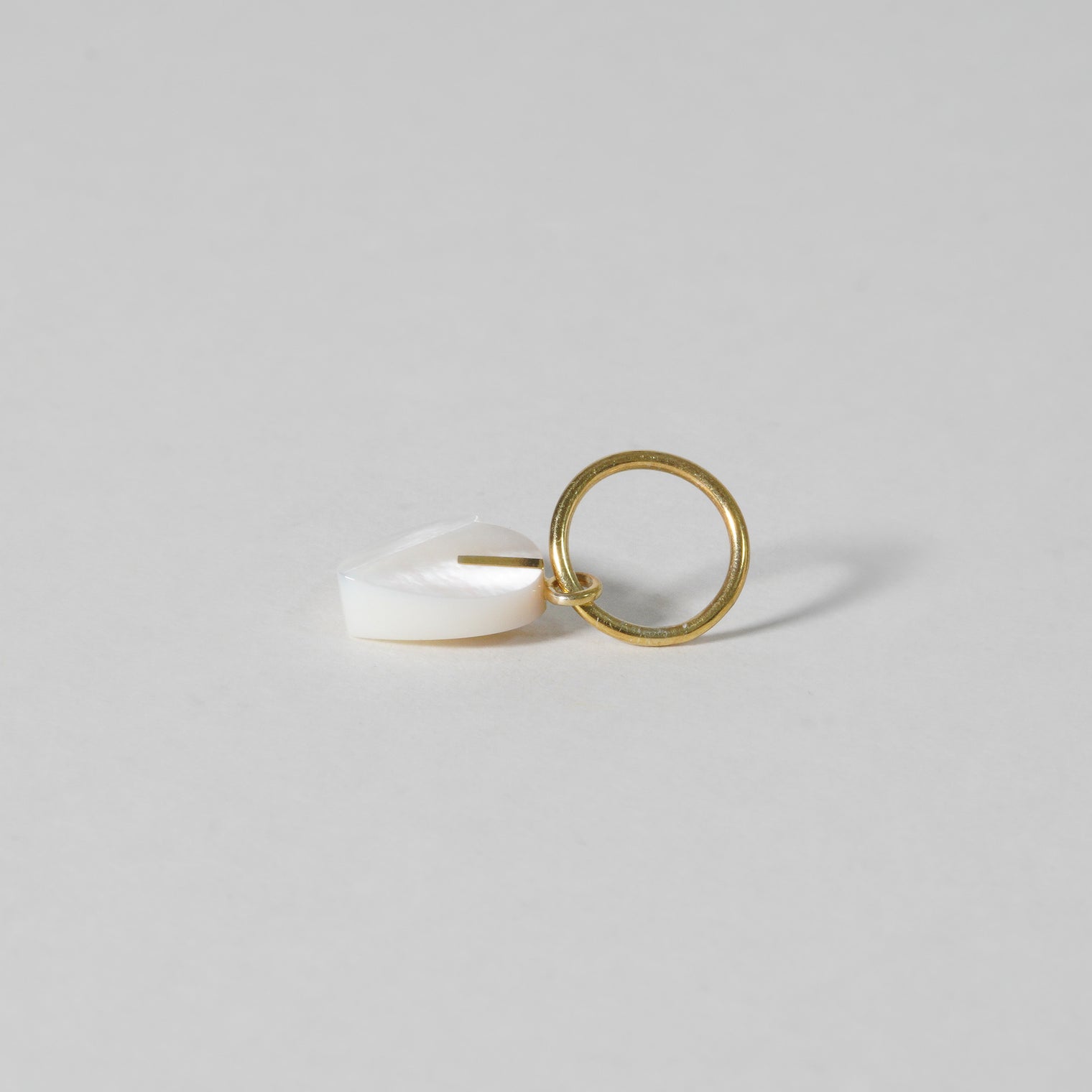 mini Heart charm ( Mother of pearl )