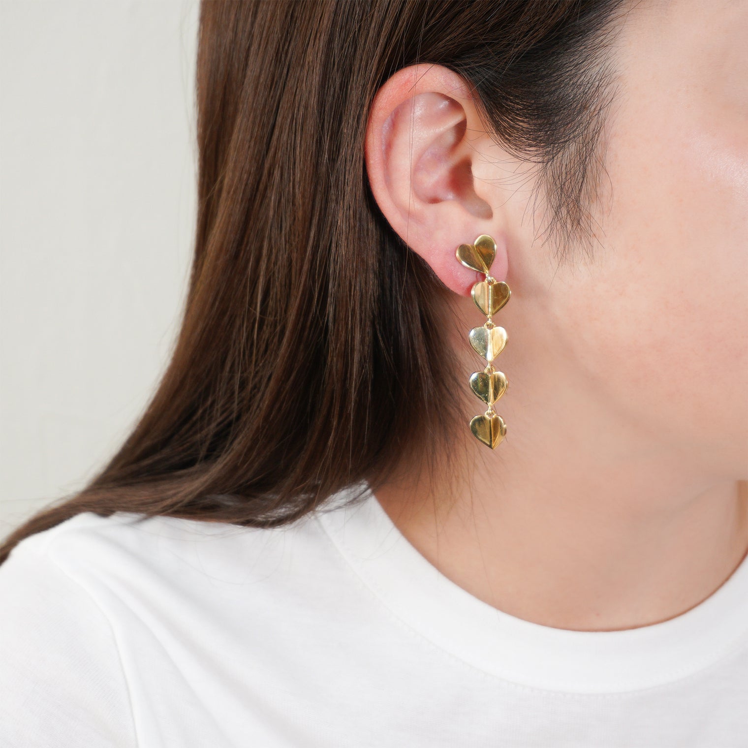 5 hearts earring
