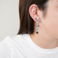 5 hearts earring