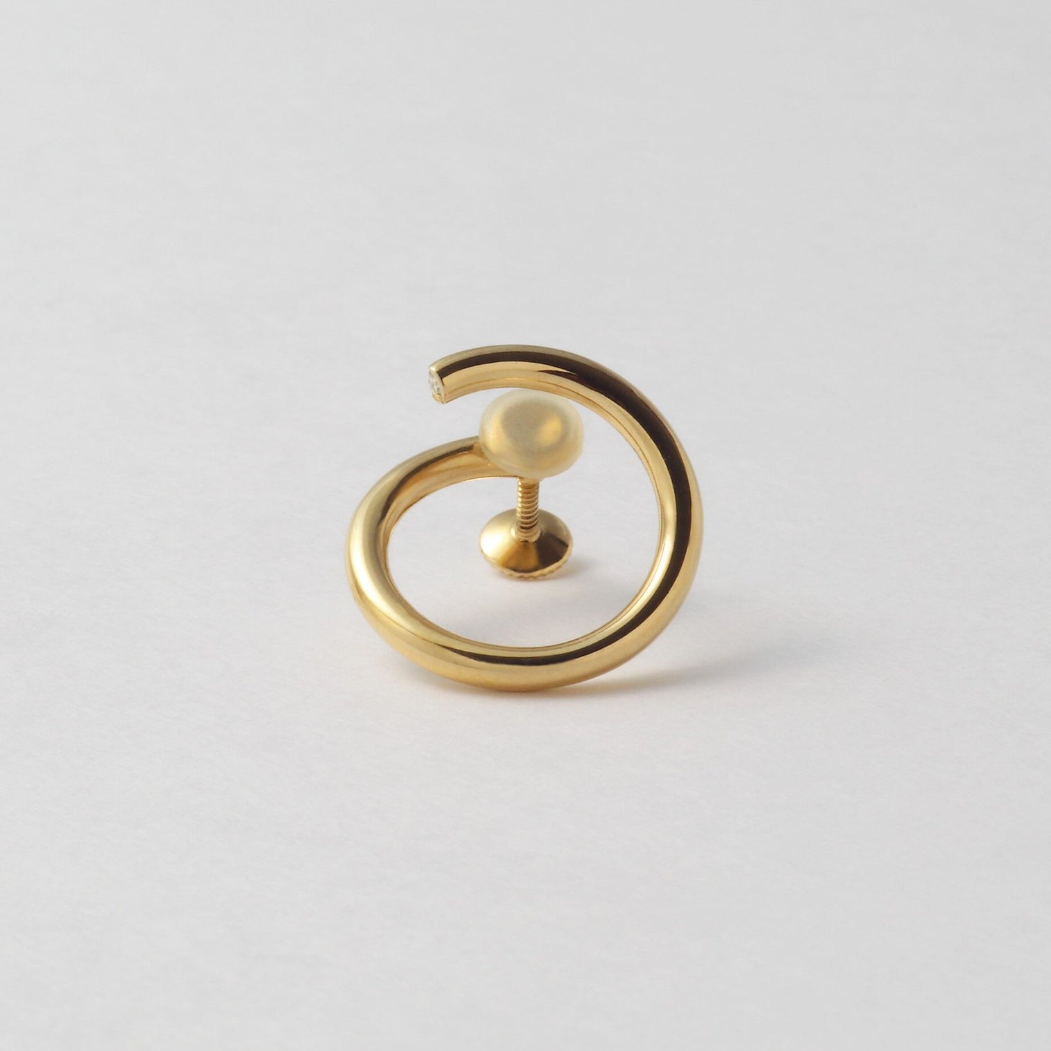 middle  circle earring (gold )