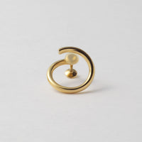 middle  circle earring (gold )